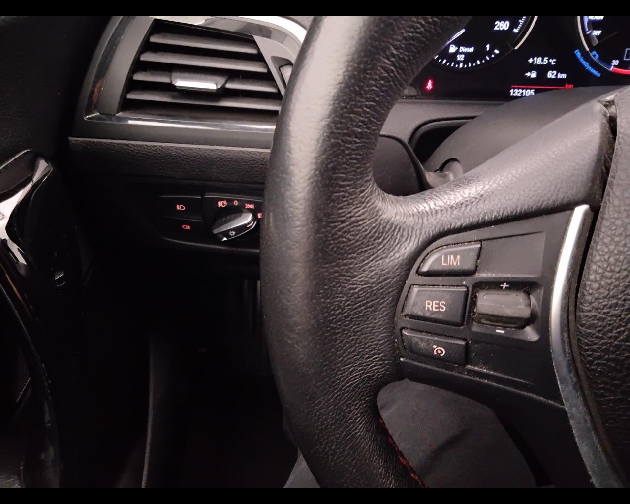 BMW Serie 1 F/20-21 2015 - 118d Sport auto 5p my18