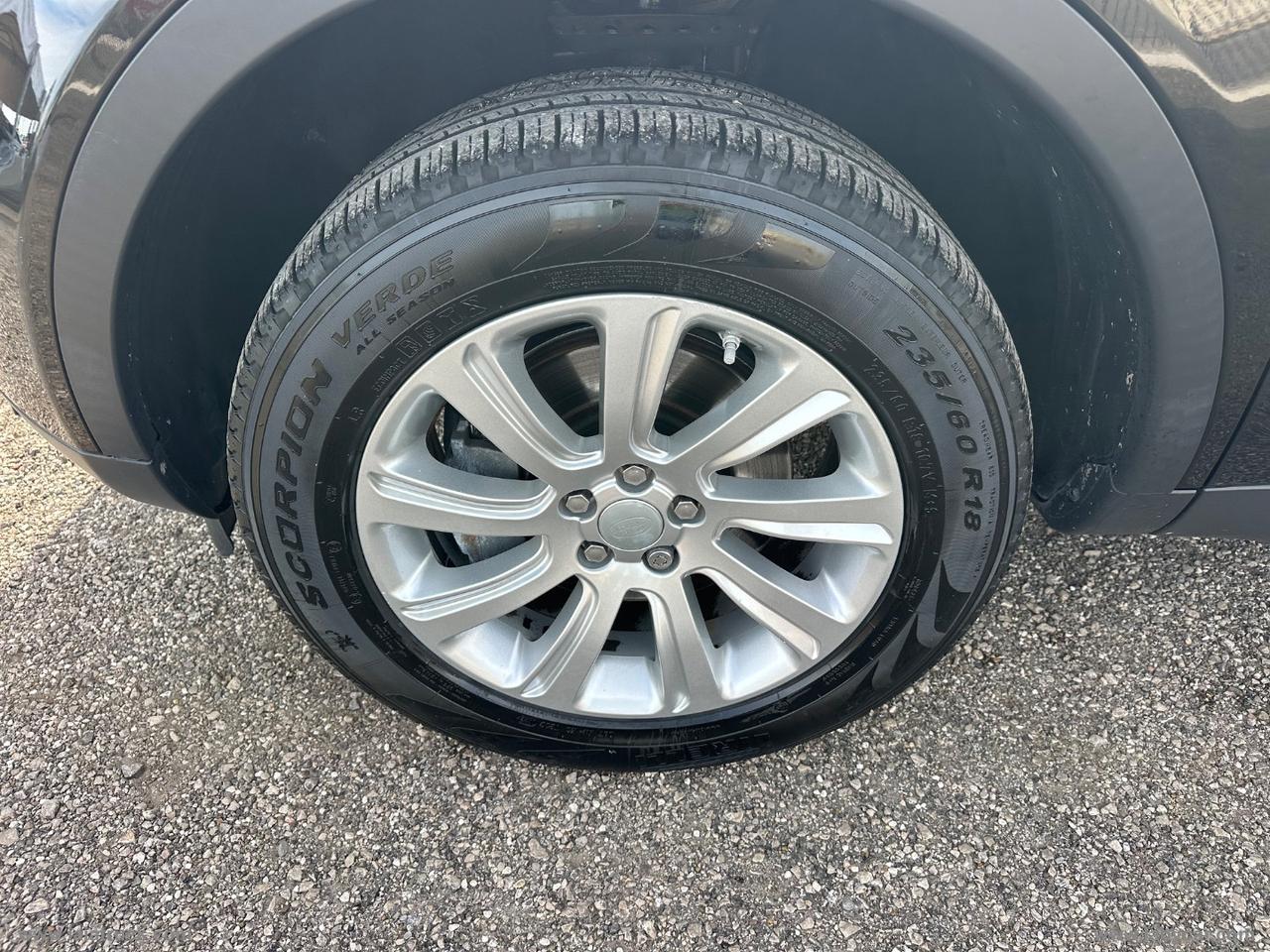 LAND ROVER Discovery Sport 2.0 TD4 150 Business Ed.