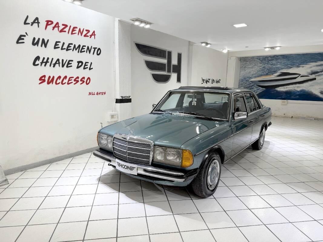 Mercedes Classe E - W123 Berlina 200