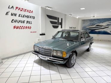 Mercedes Classe E - W123 Berlina 200