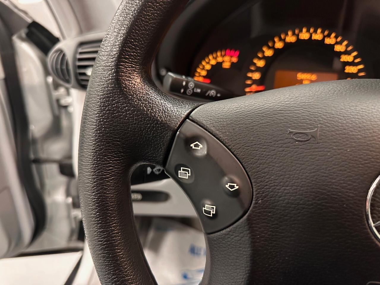 MERCEDES C 180 BENZINA BERLINA (75000 MILA KM )