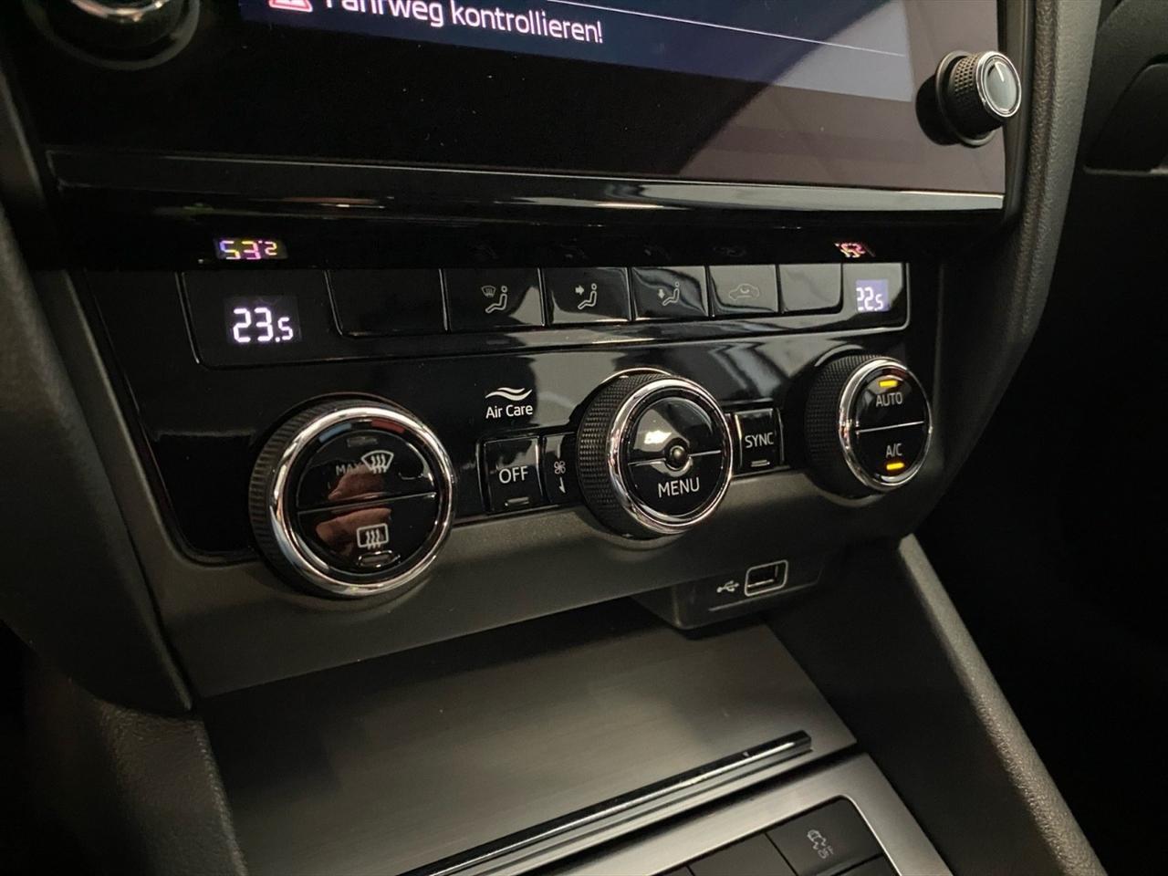 Skoda Octavia 2.0 tdi cr 4x4 dsg wagon executive