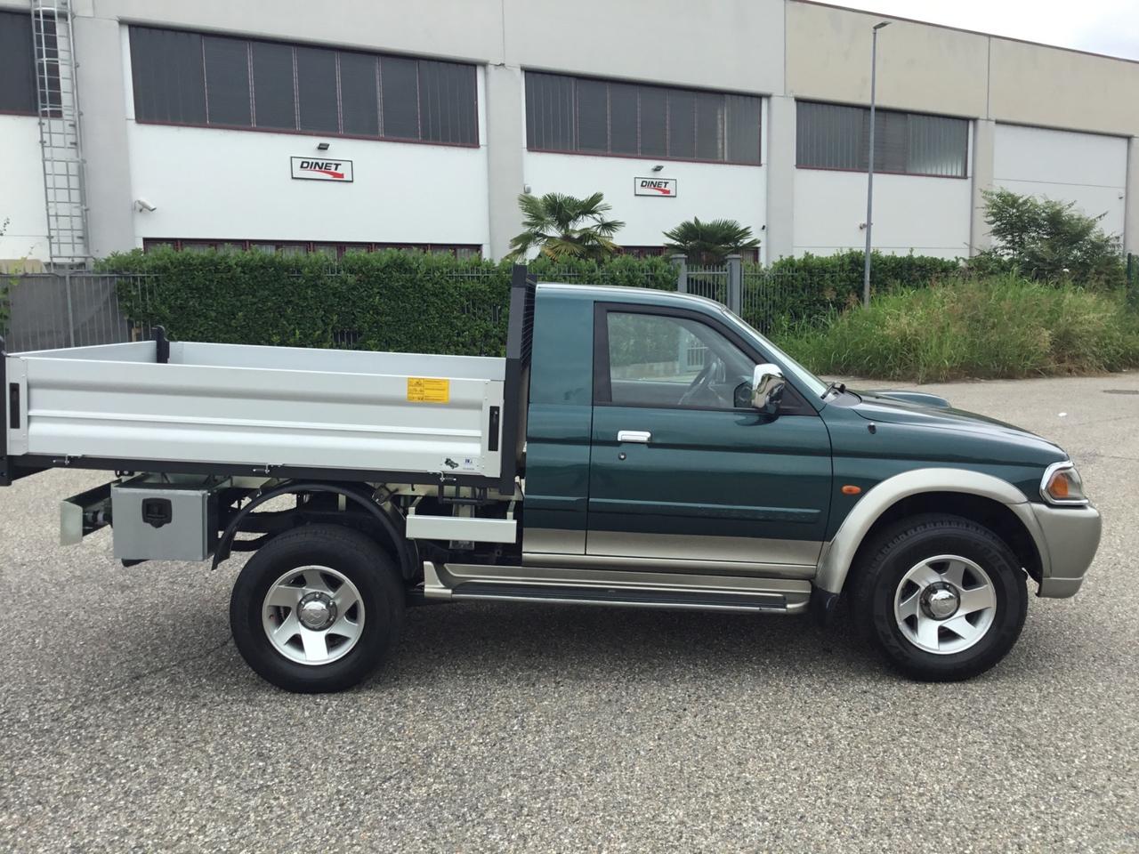 Mitsubishi L200 2.5 TDI 4WD Club Cab Pick-up GLS