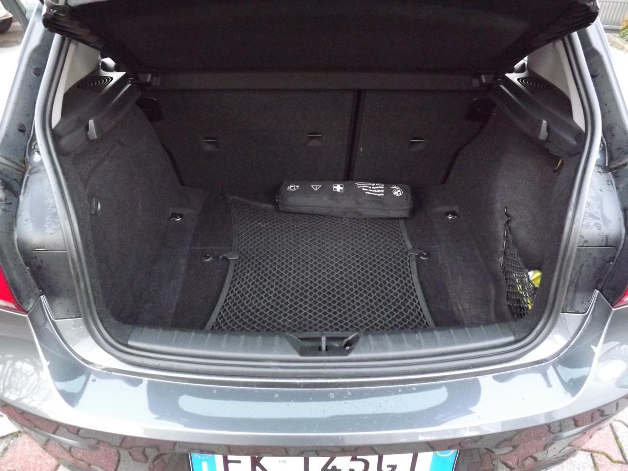 Bmw 116 116i 5p. Urban