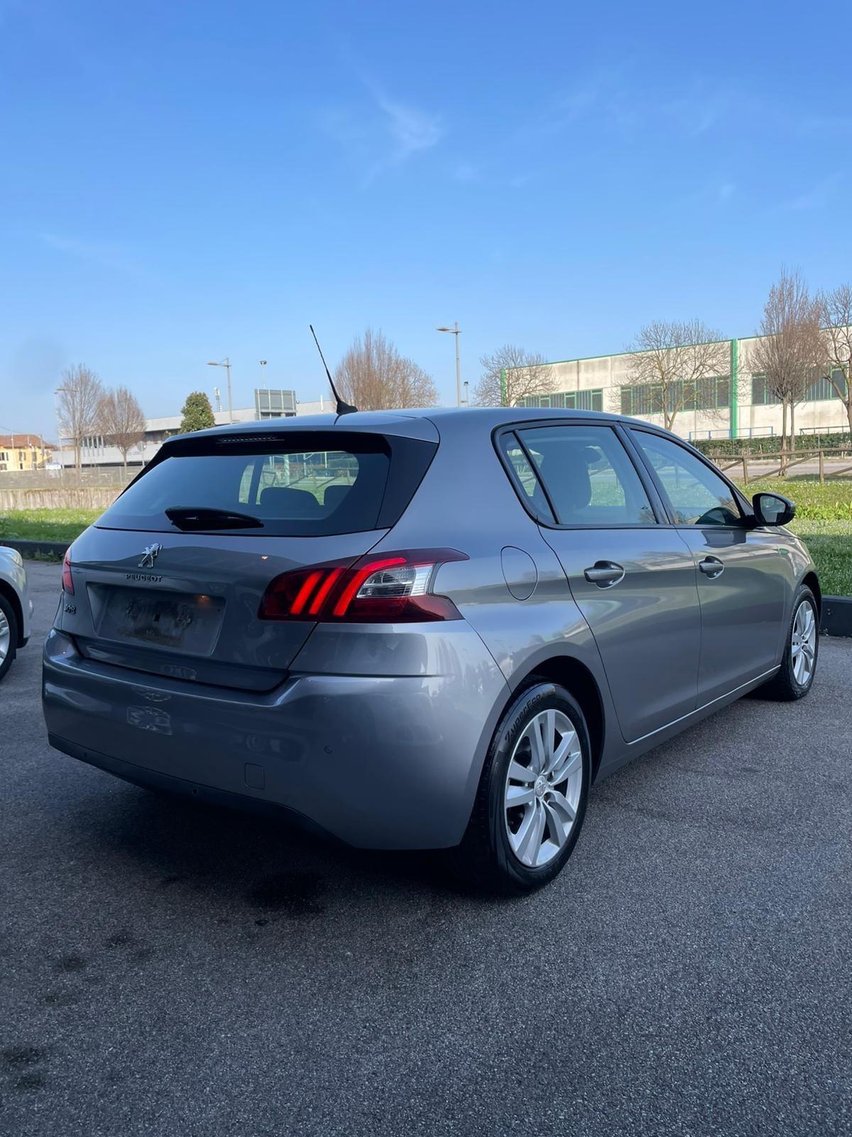 Peugeot 308 1.2 Neopatentati Finanziabile