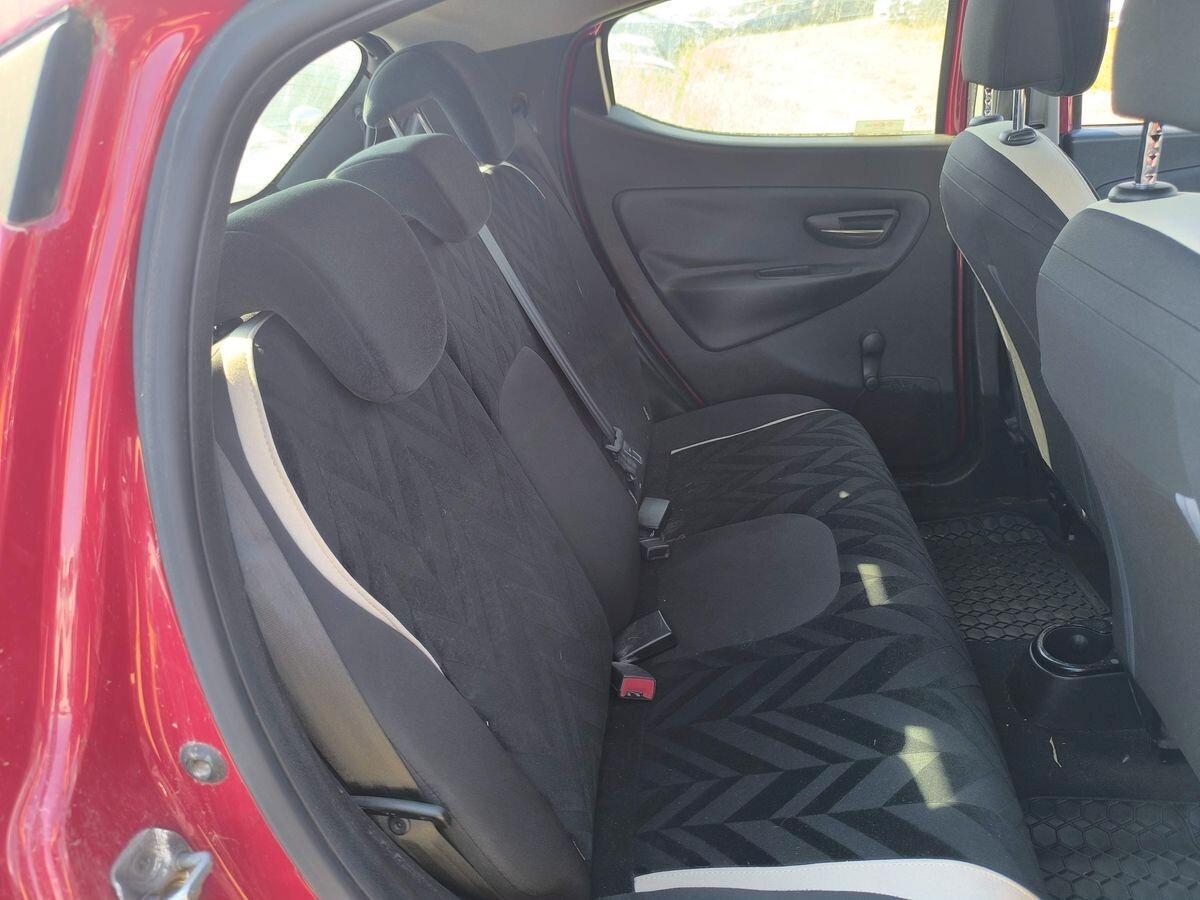 Lancia Ypsilon 0.9 TwinAir 85 CV 5 porte S&S DFN Gold AUTOMATICA