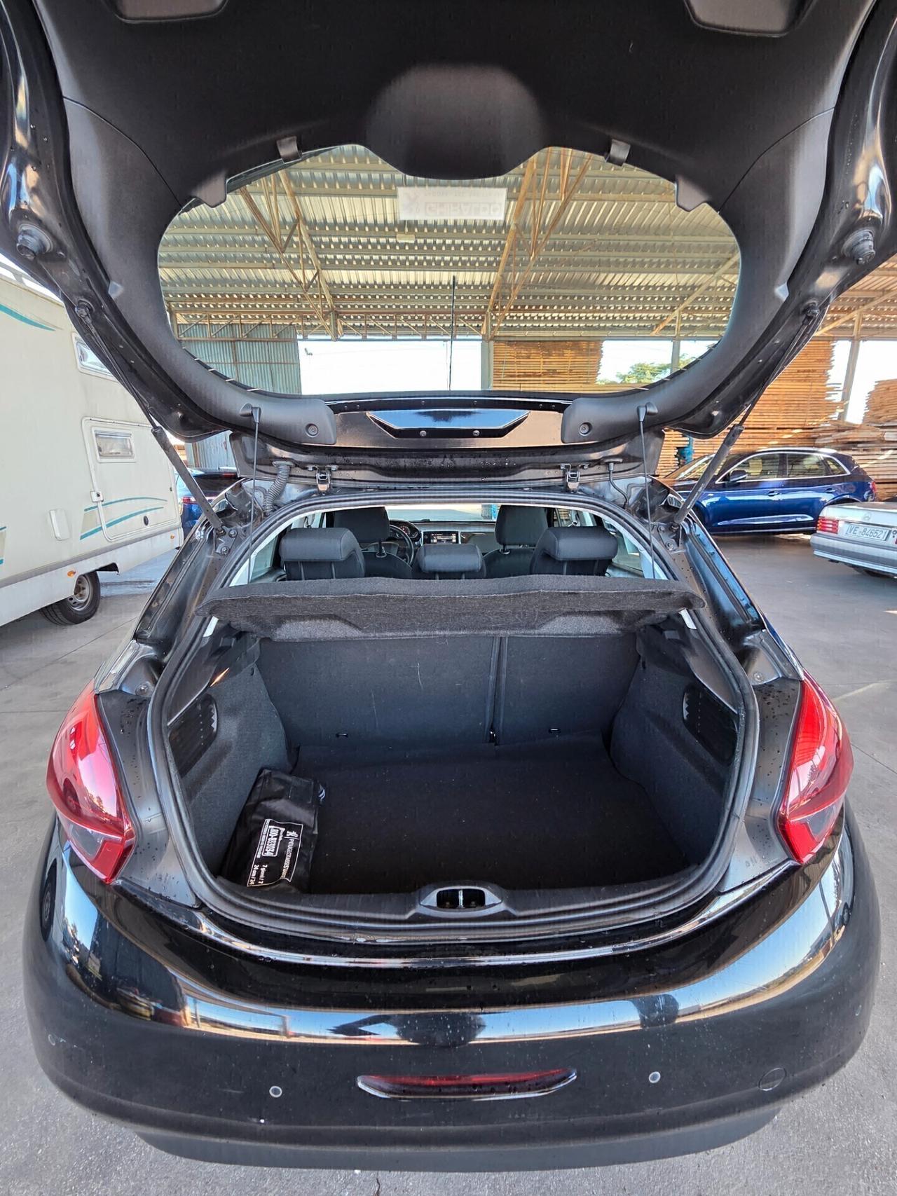 Peugeot 208 1.4 diesel 2016 FINANZIABILE