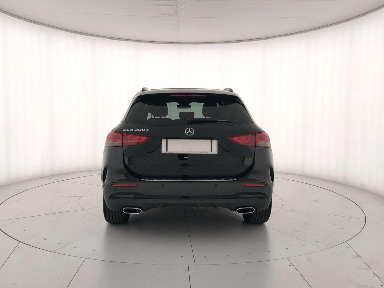 Mercedes-Benz GLA 200 d premium auto