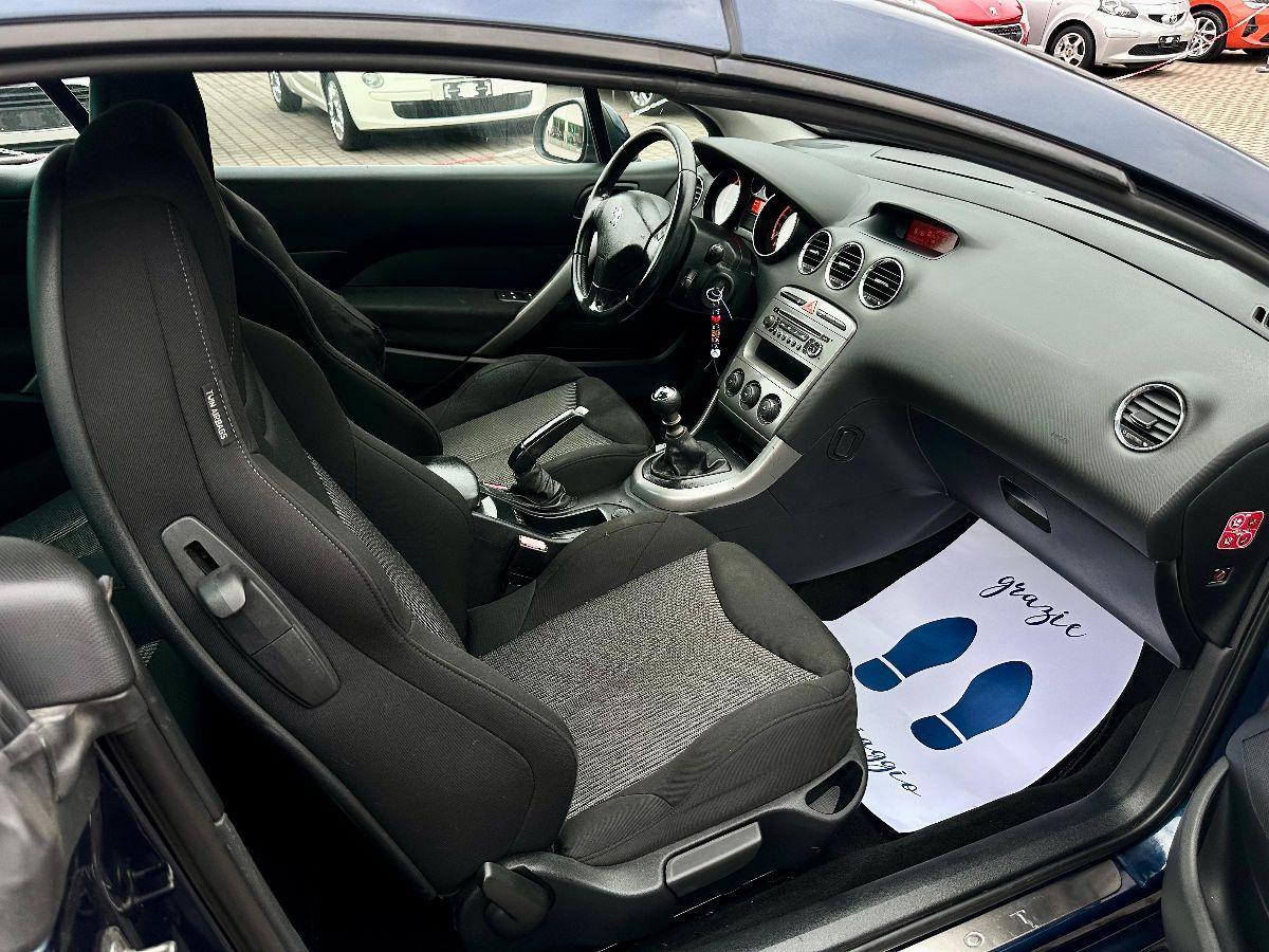 PEUGEOT - 308 - 8V HDi 112CV FAP Cabrio Féline