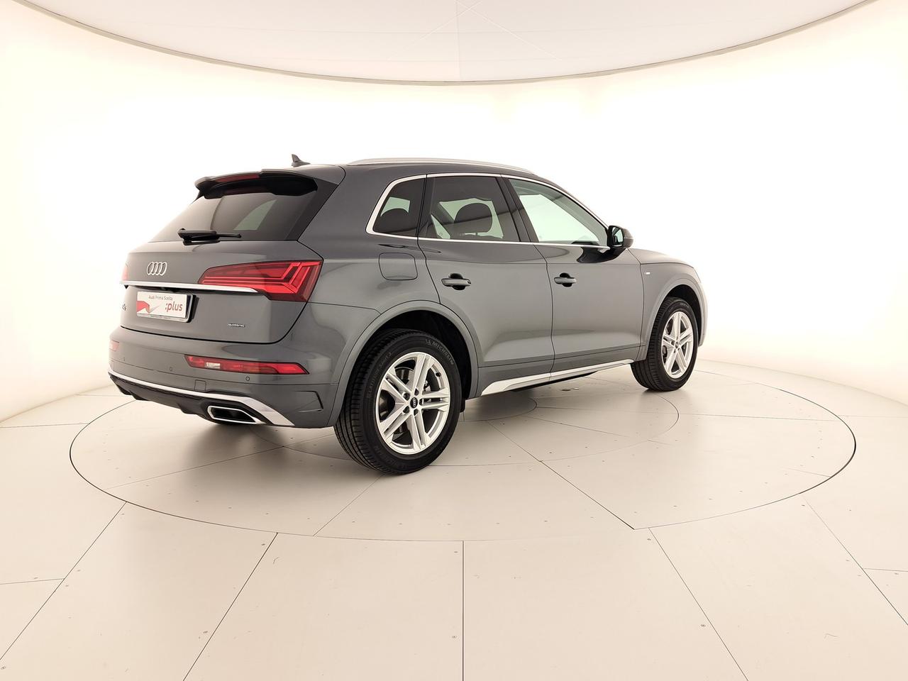 Audi Q5 40 2.0 tdi mhev 12v s line quattro s-tronic