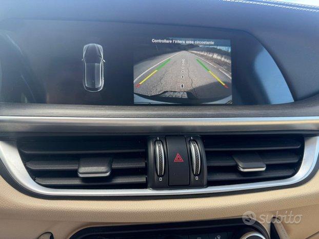 ALFA ROMEO STELVIO 2.2 TD 210 CV Q4 VERSIONE Ti