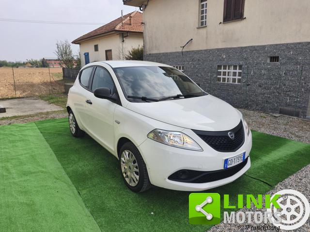 LANCIA Ypsilon HYBRID