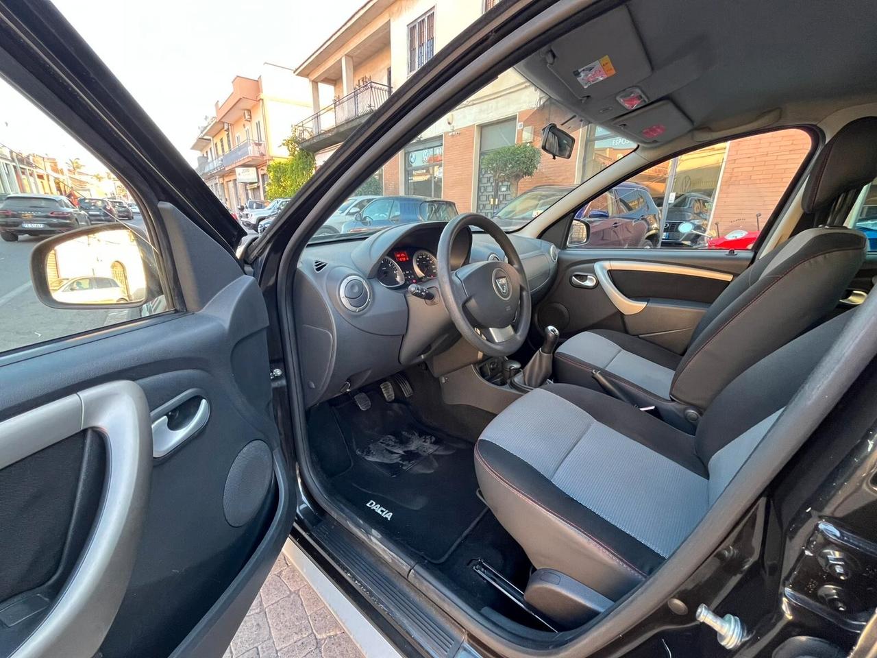 Dacia Duster 1.6 110CV 4x2 GPL Lauréate IMPIANTO RINNOVATO