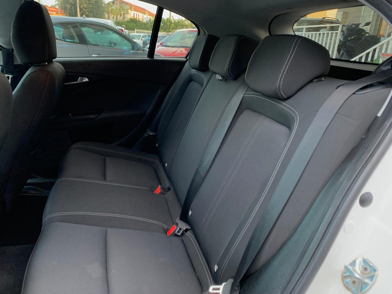 Fiat Tipo 1.4 T-Jet 120CV 5 porte S-Design