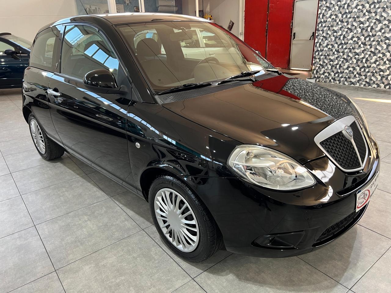 Lancia Ypsilon 1.2 60 CV - ELLE - 2010