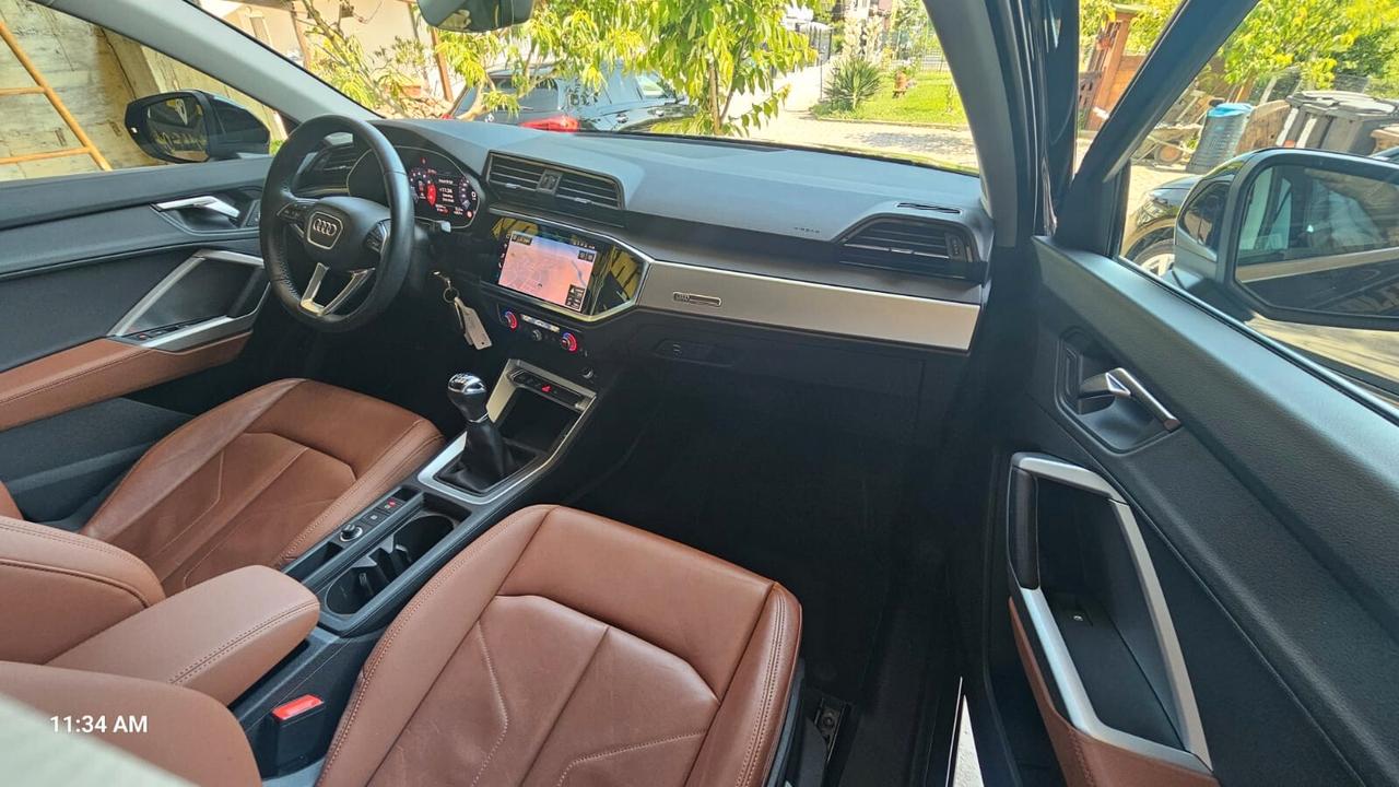 Audi Q3 SPB 35 TFSI Business Plus