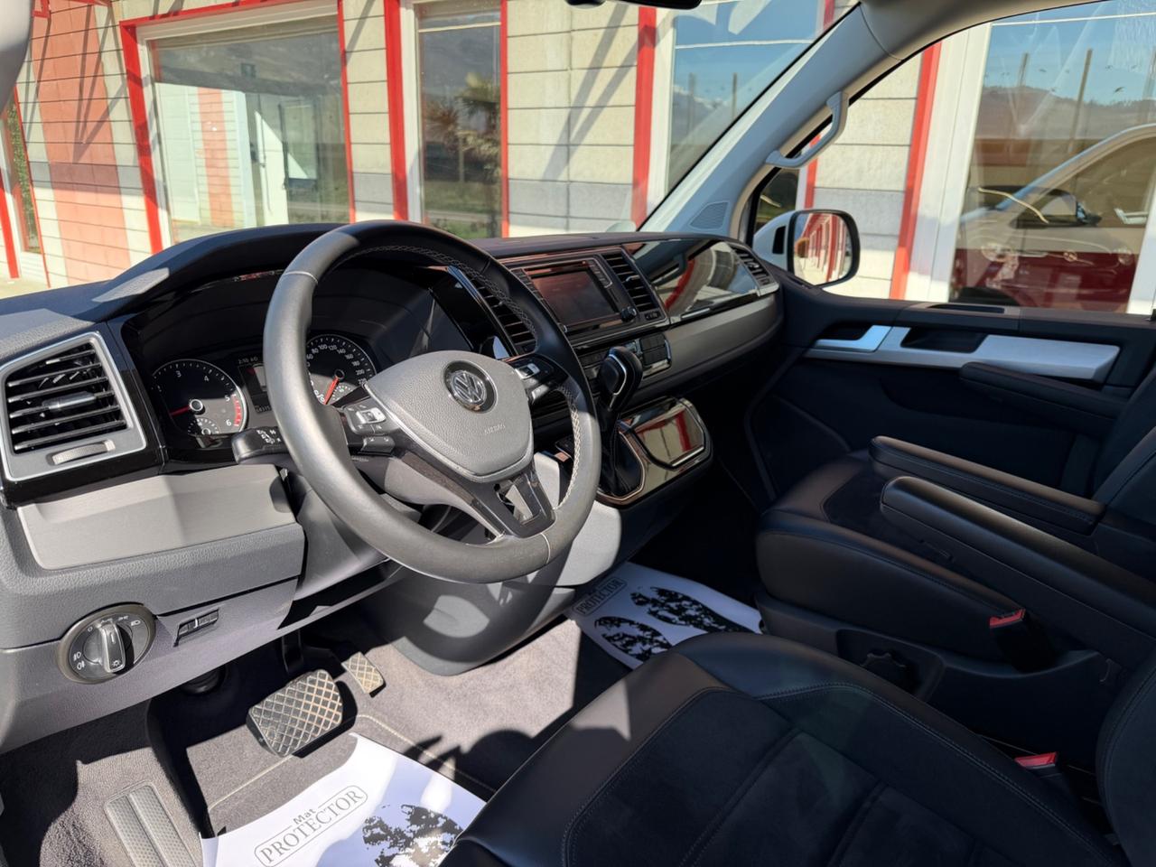 Volkswagen Multivan T6 - BULLI SIX GENERATION GANCIO TRAINO