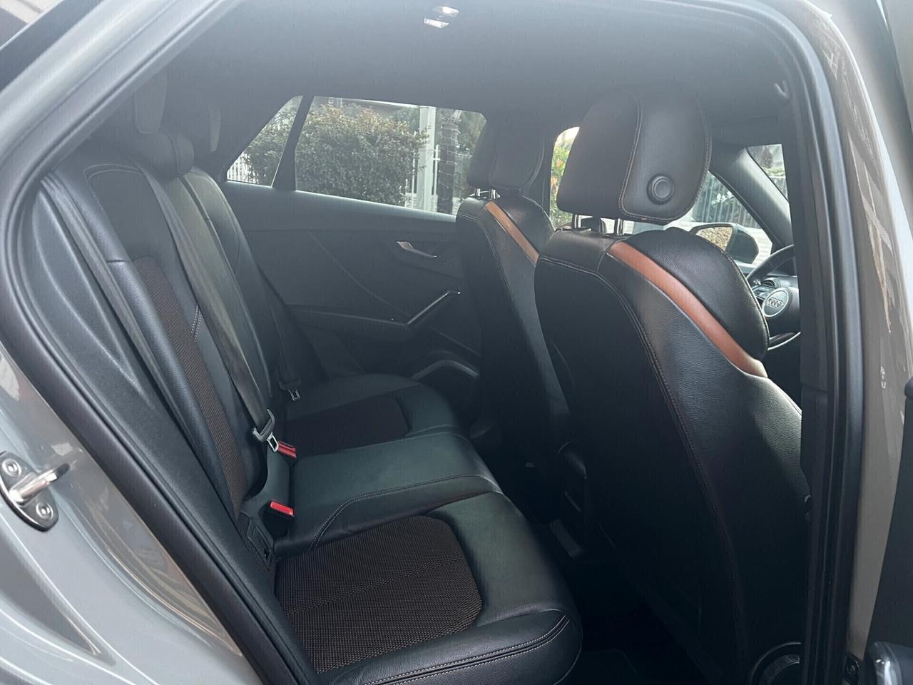 Audi Q2 1.6 TDI-S Line-Modello Edition