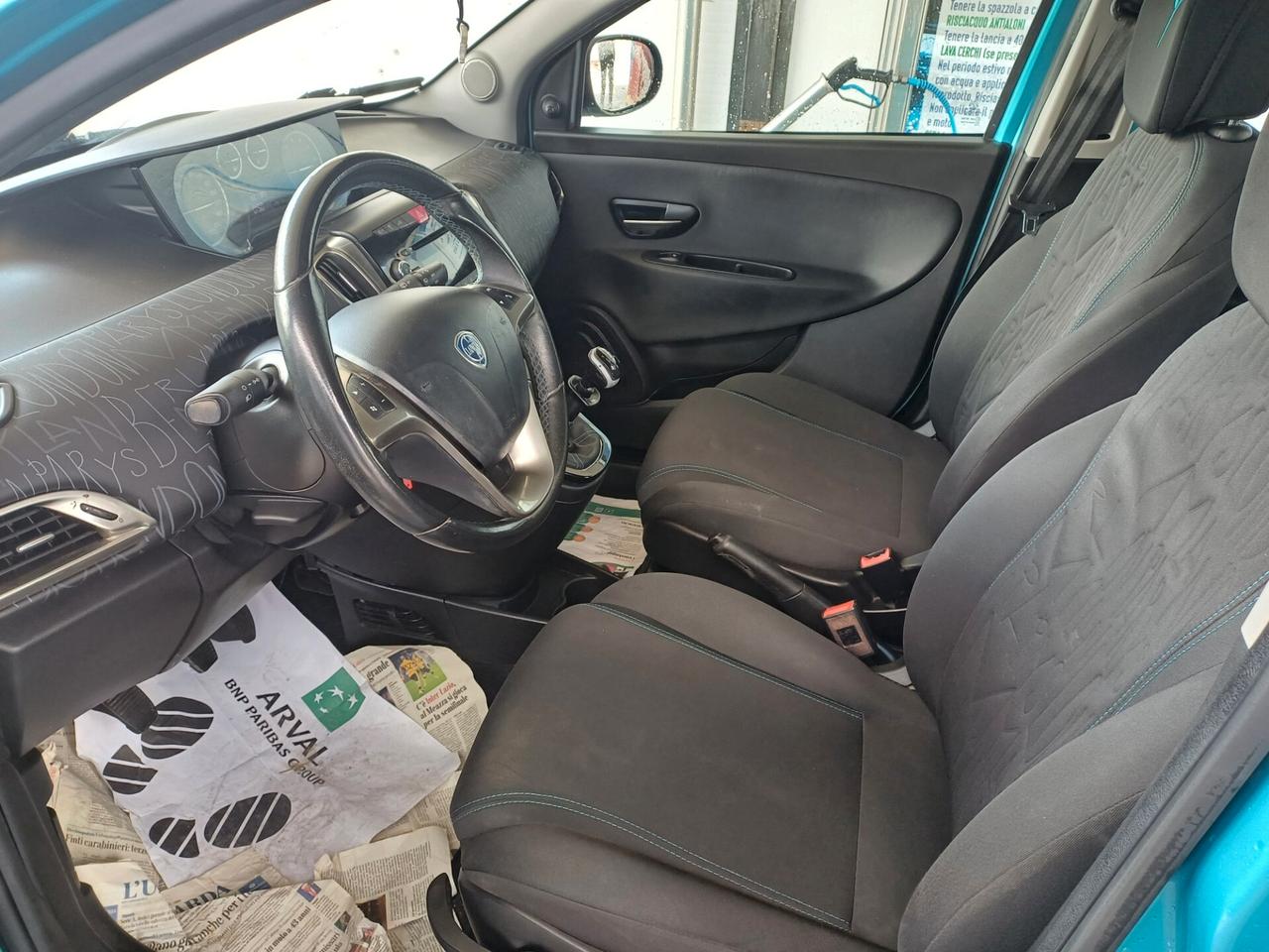 Lancia Ypsilon 1.2 69 CV 5 porte S&S Gold 2014