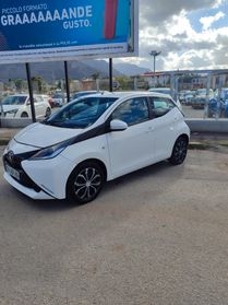 Toyota Aygo 1.0 VVT-i 69 CV 5 porte x-play