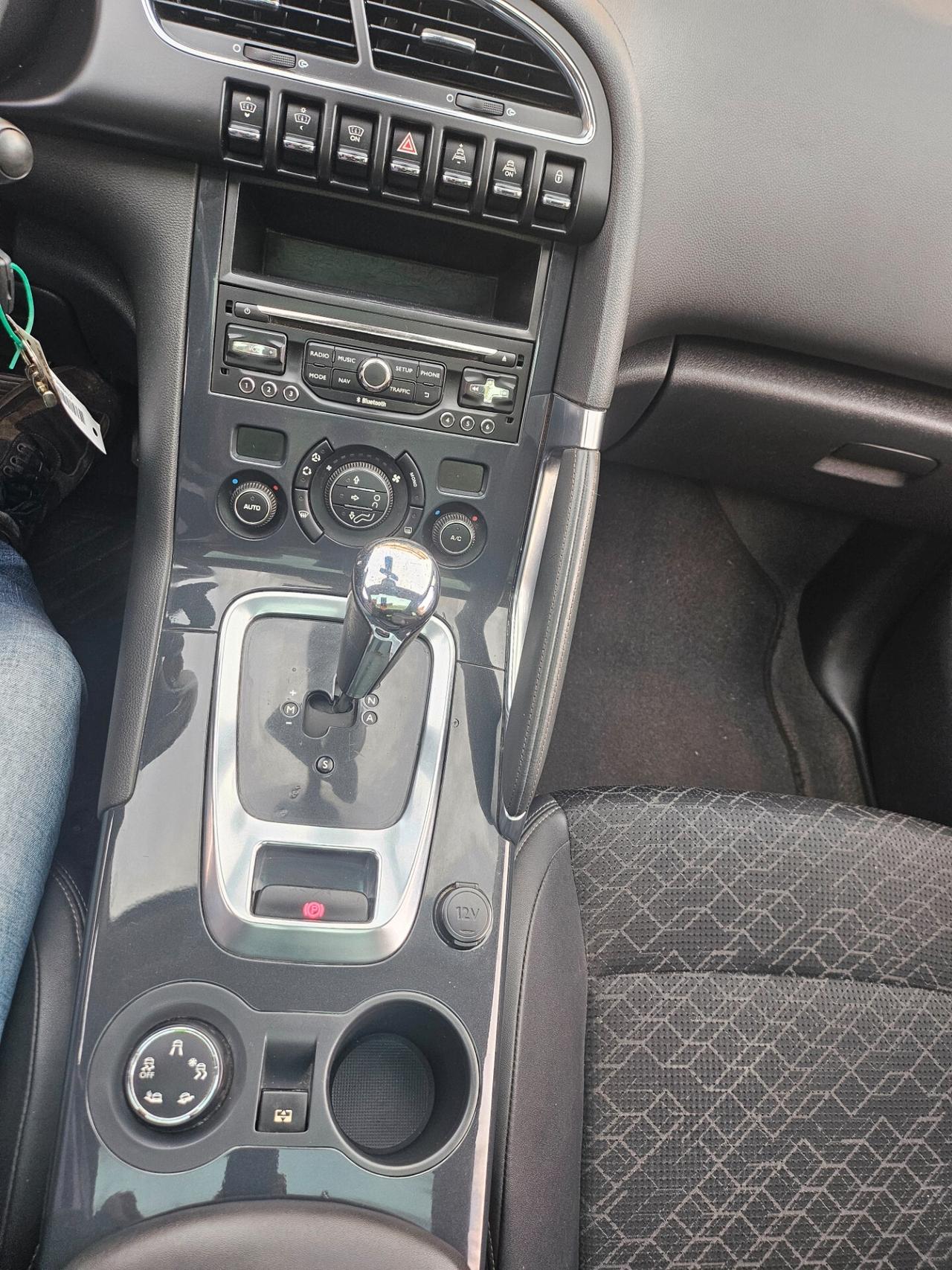 Peugeot 3008 1.6 HDi 115CV Allure 2014