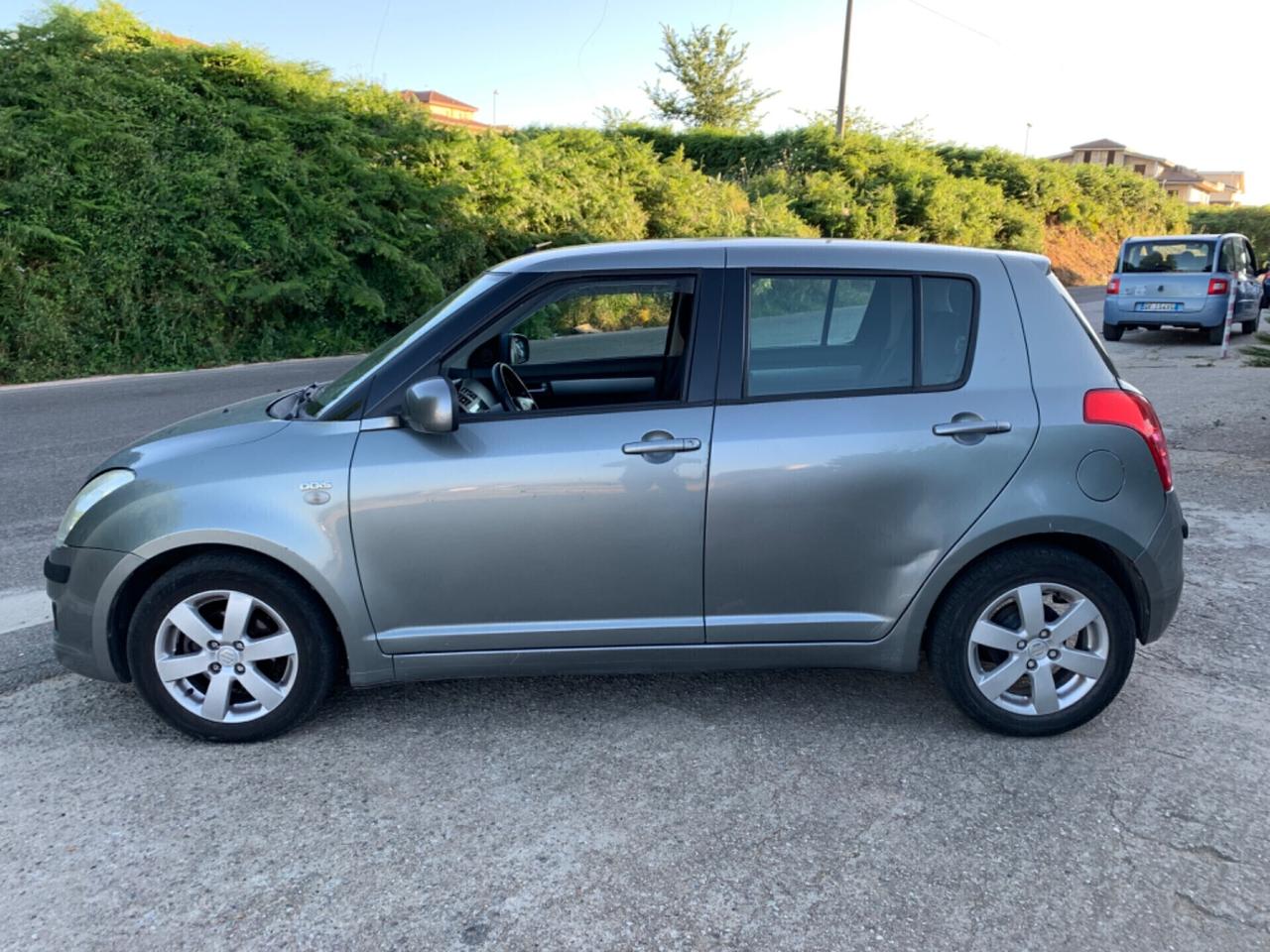 Suzuki Swift 1.3 DDiS DPF 5p. GL