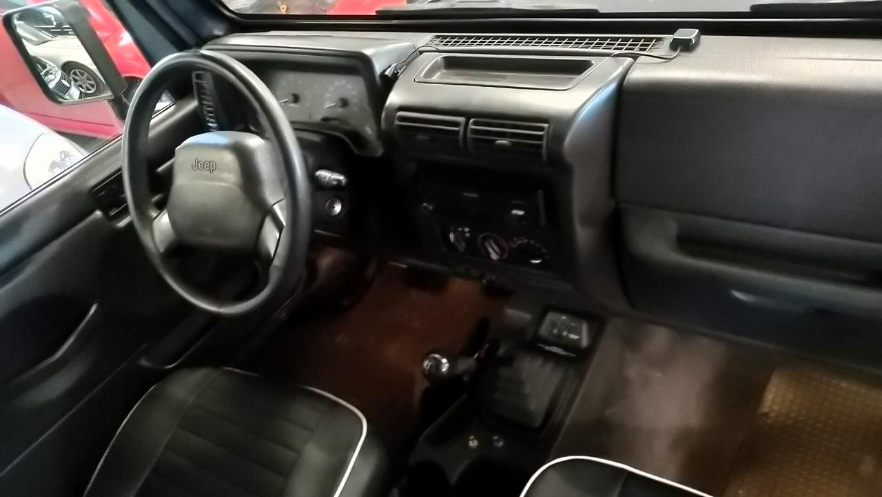 Jeep Wrangler 4.0 4posti ASI Sport