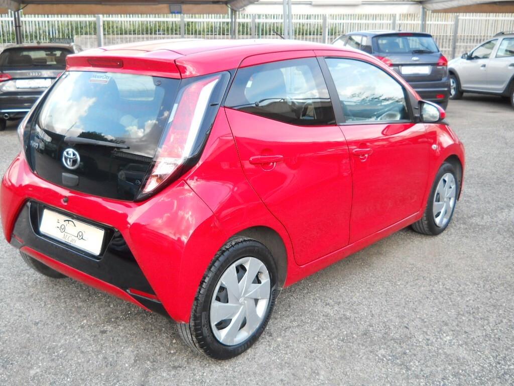 Toyota Aygo 1.0 VVT-i 72 CV 5 porte x-cool navi plus