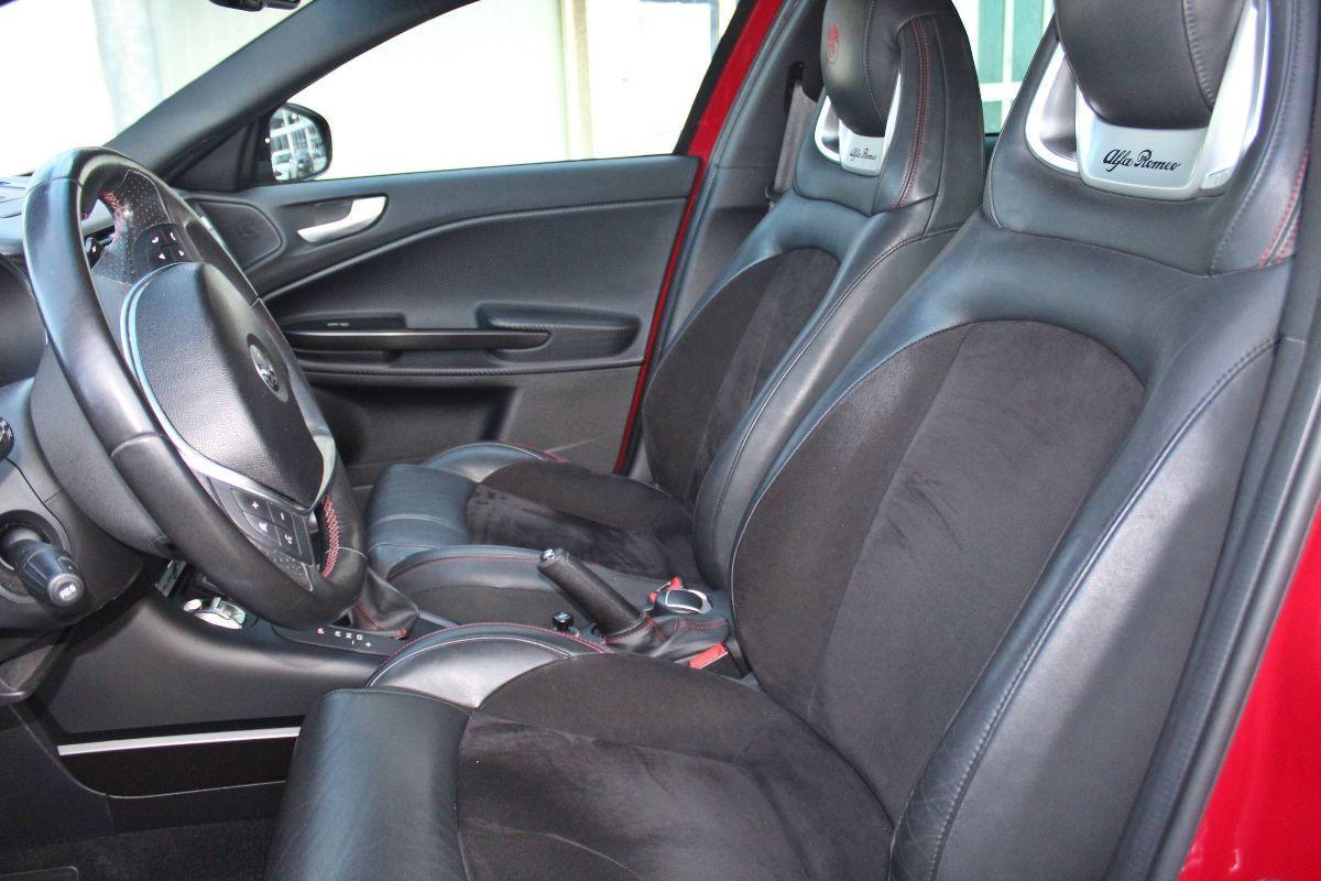ALFA ROMEO - Giulietta - 1750 Turbo TCT Veloce