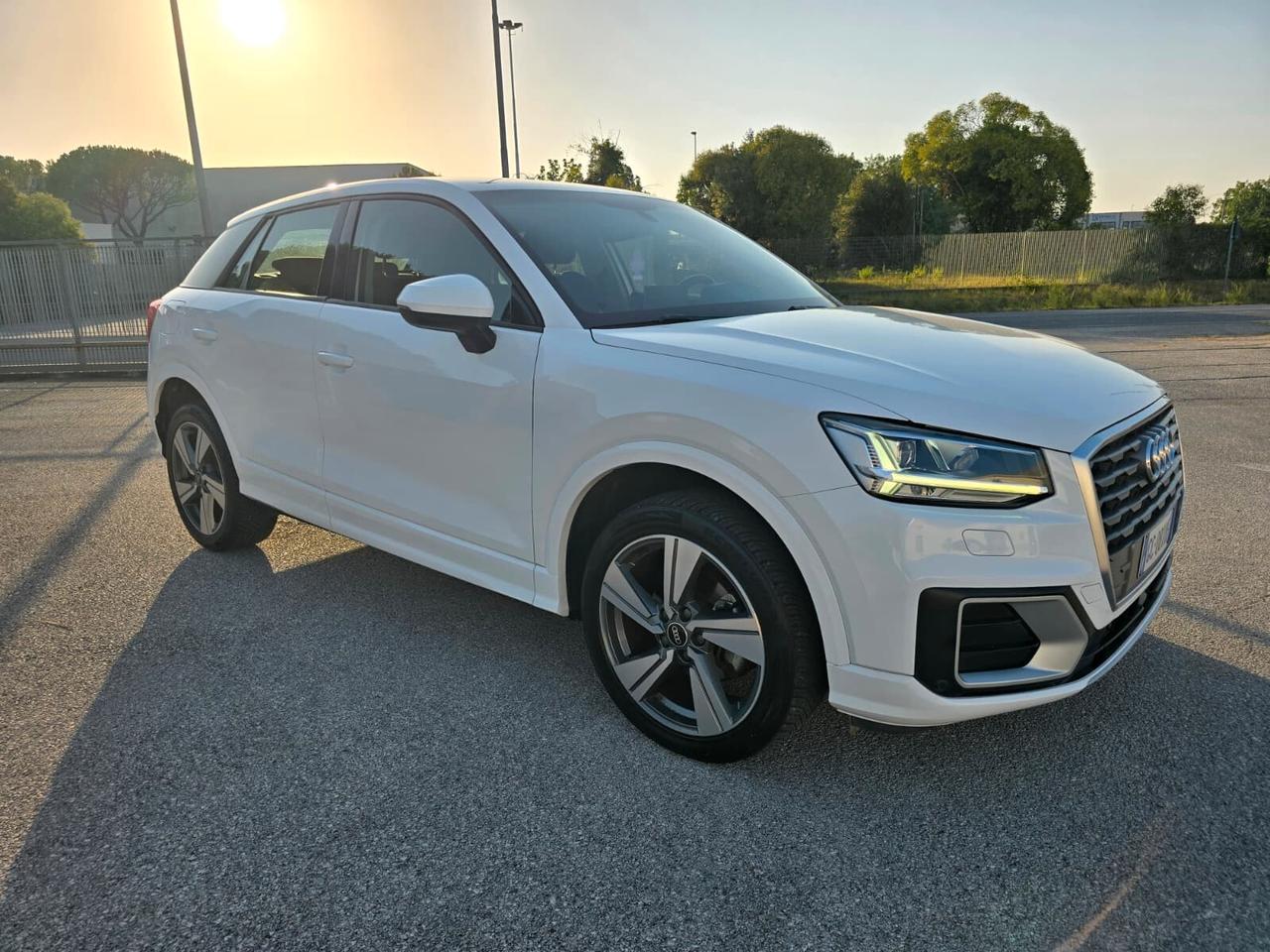 Audi Q2 30 1.6 tdi Admired s-tronic my20