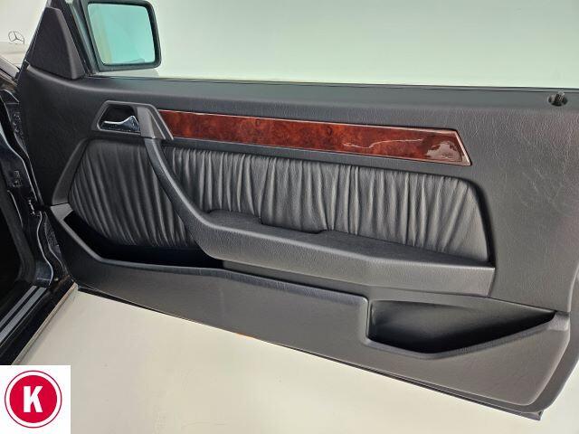 Mercedes-benz E 200 cabrio ***ASI***