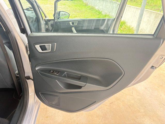 FORD Fiesta 1.4 TDCi 70CV 5 porte Titanium OK NEOPATENTATI