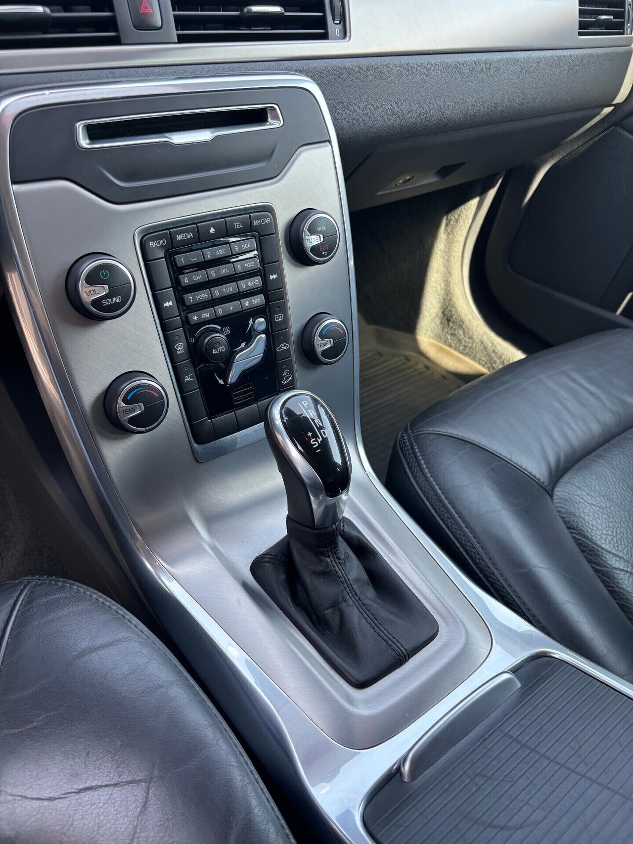 Volvo XC70 D4 Momentum 4wd