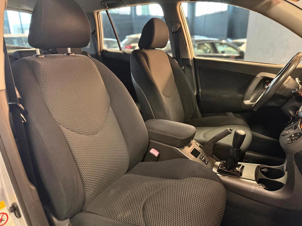 Toyota RAV 4 RAV4 2.0 Sol