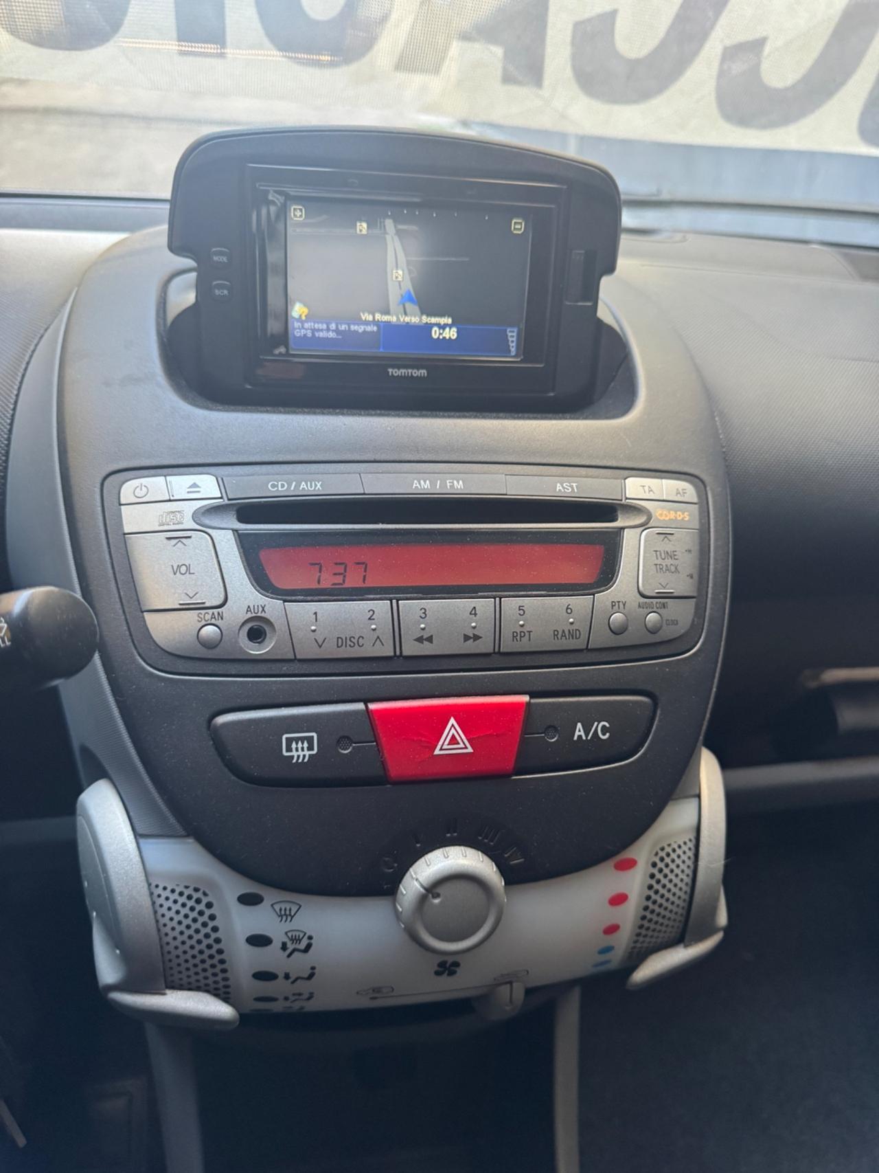 Toyota Aygo 1.0 12V VVT-i 5 porte Now Connect