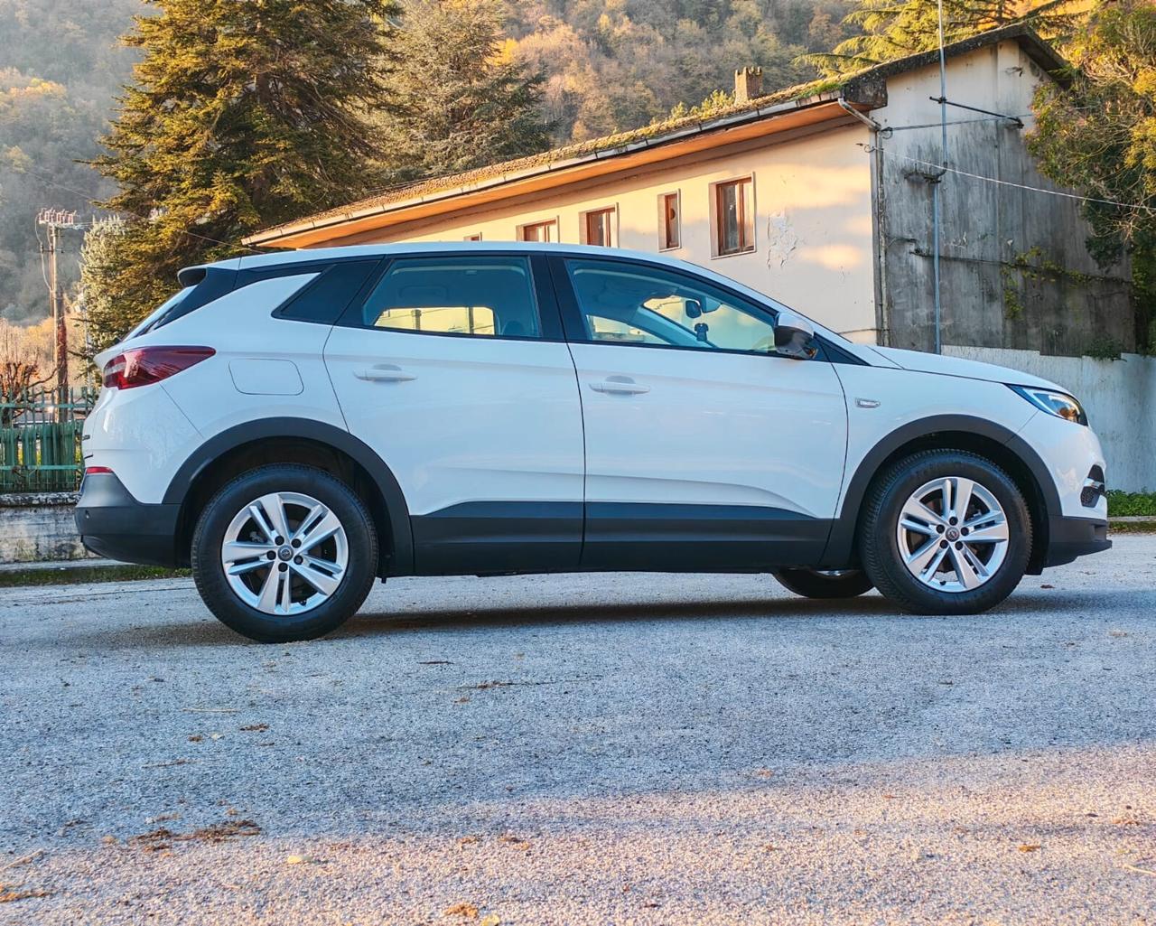 Opel Grandland X 1.5 diesel Ecotec Start&Stop Business