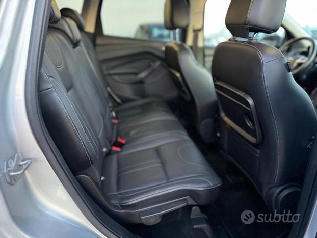 FORD Kuga 2.0 TDCI 163 CV 4WD Powershift Titaniu