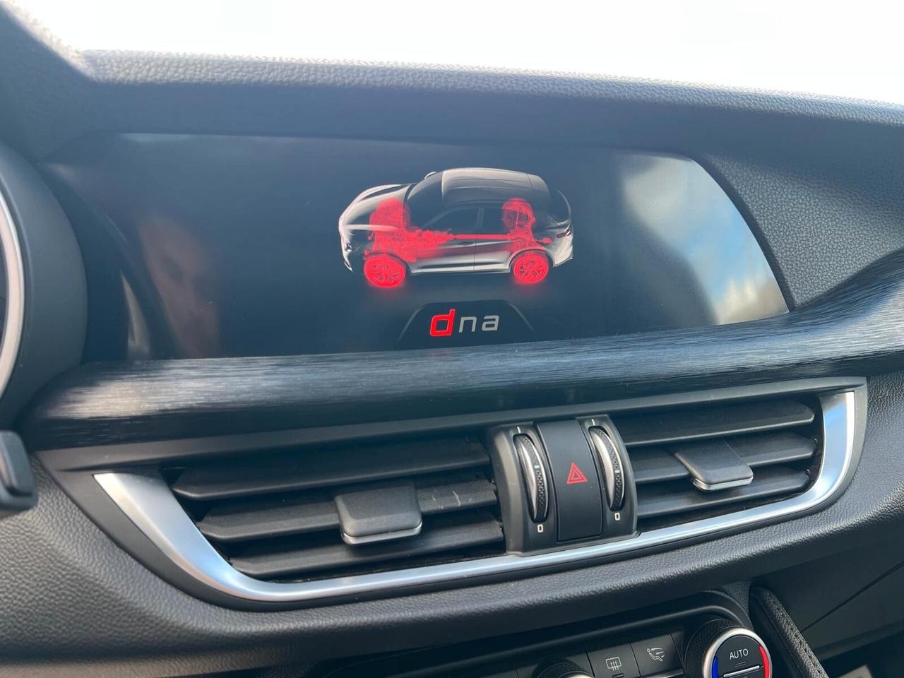 Alfa Stelvio 190 CV Q4 TETTO PANORAMICO APRIBILE