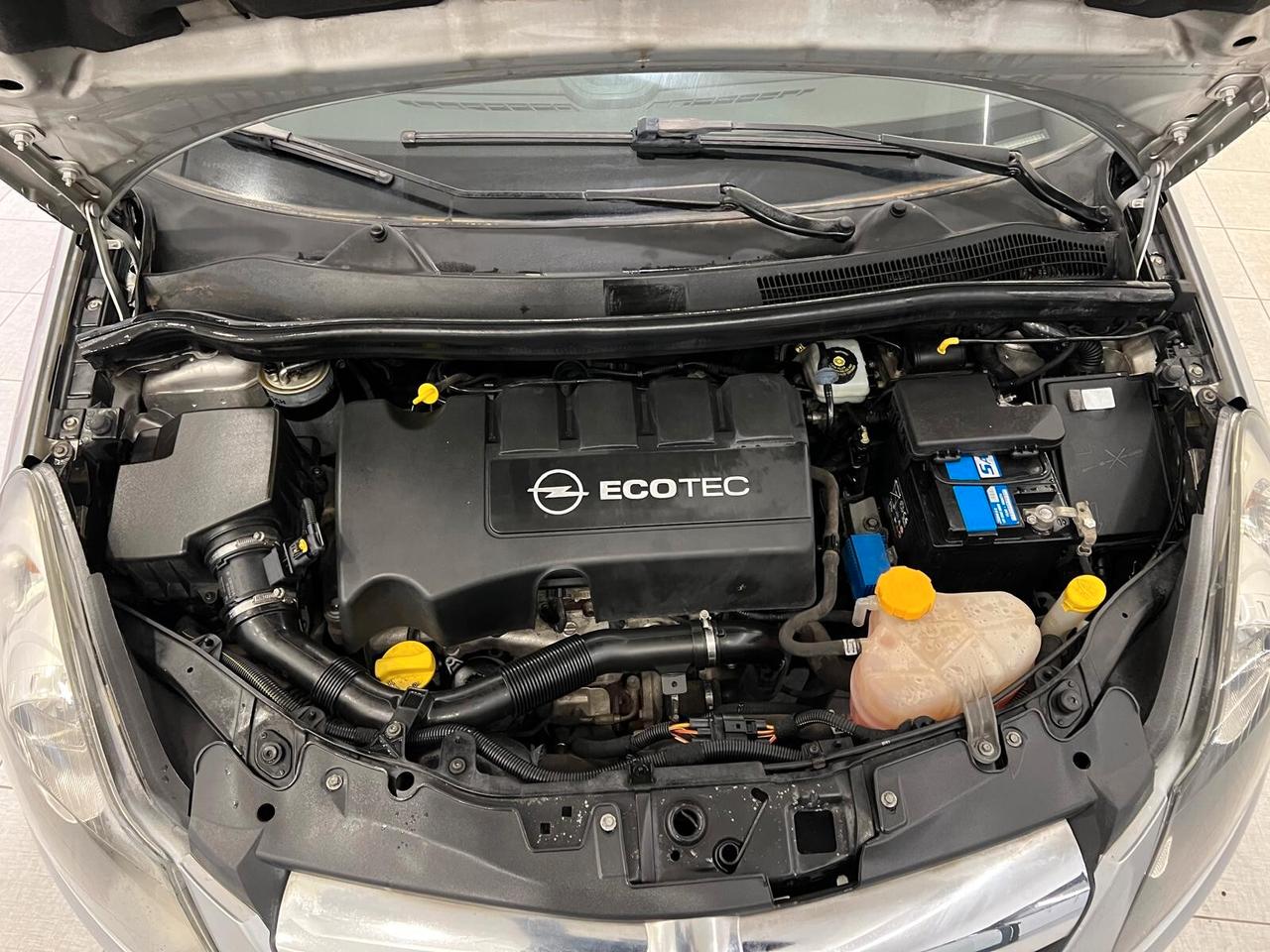 Opel Corsa 1.3 CDTI 75CV 5porte Cosmo 2010