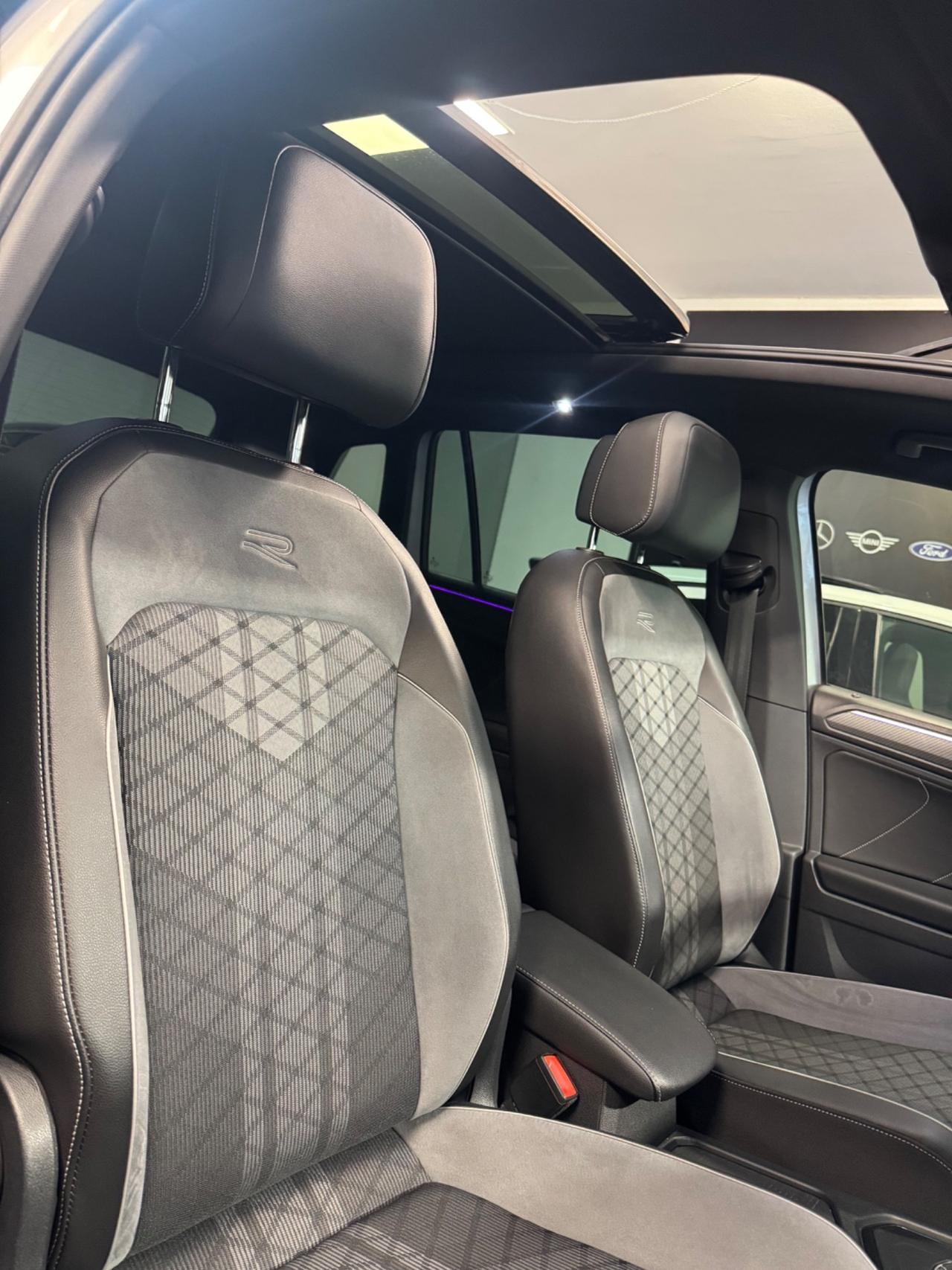 VW Tiguan 2.0 TDI 150 CV DSG R-Line Tetto Apribile