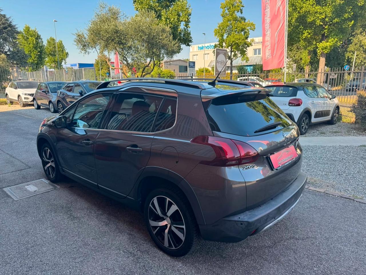 Peugeot 2008 BlueHDi 120 EAT6 S&S Allure