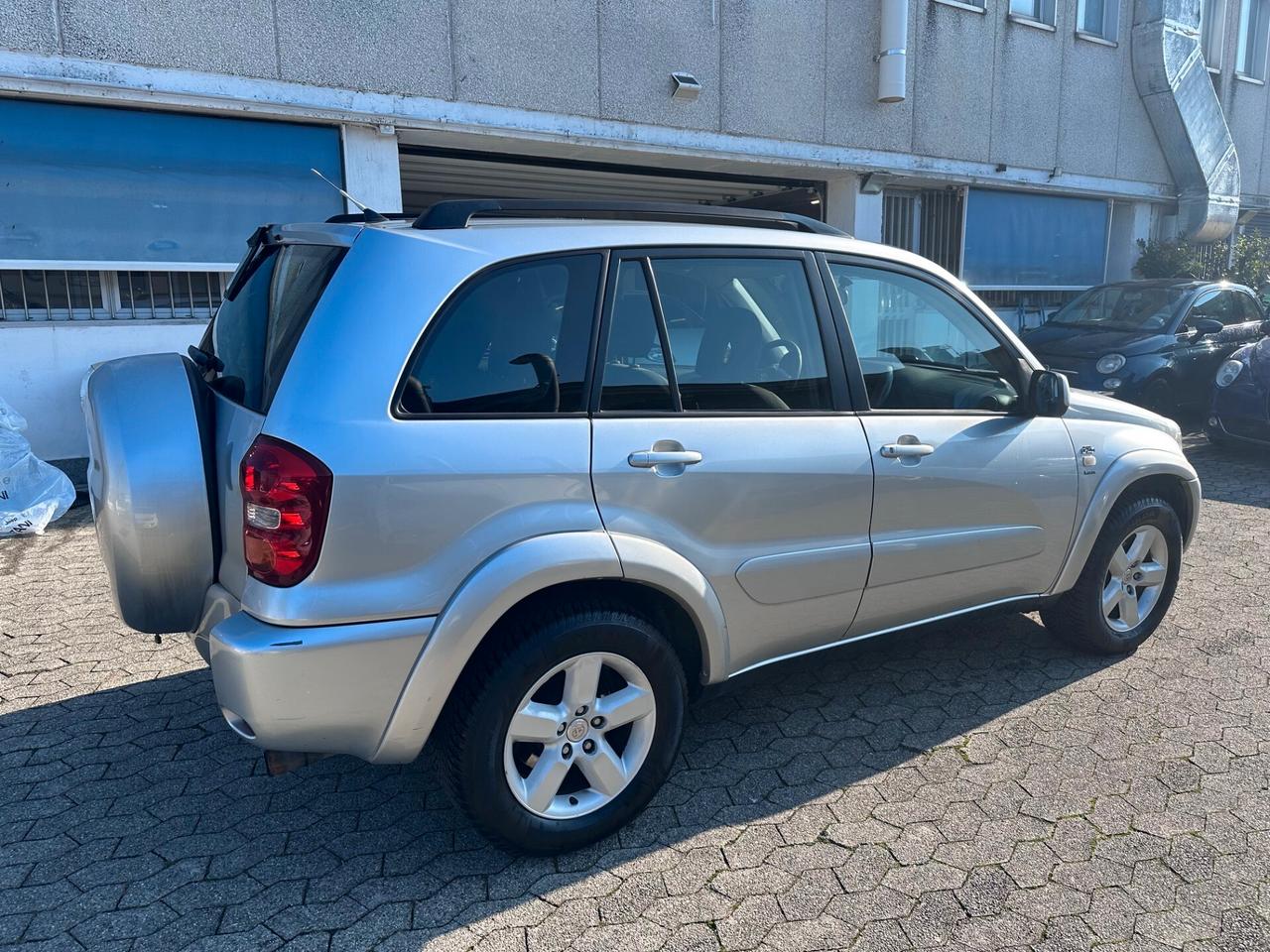 Toyota RAV 2.0 Tdi D-4D cat 5 porte Sol*CERCHI