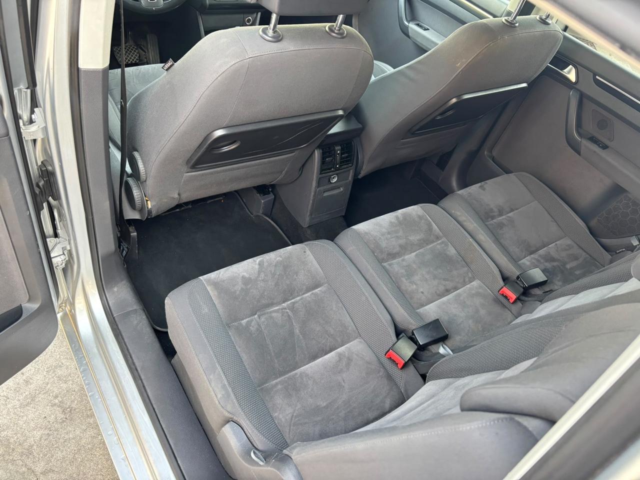 Volkswagen Touran 2.0 TDI 140 CV DSG Highline