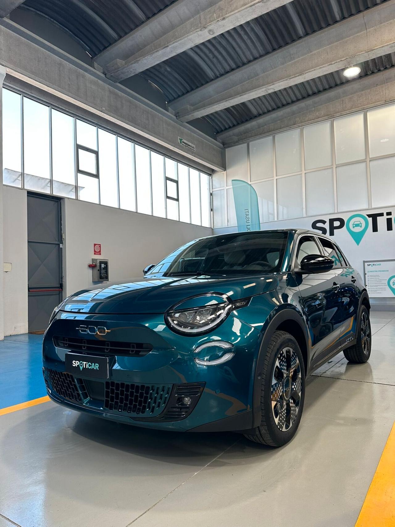 Fiat 600 Hybrid 100 CV DCT MHEV La Prima