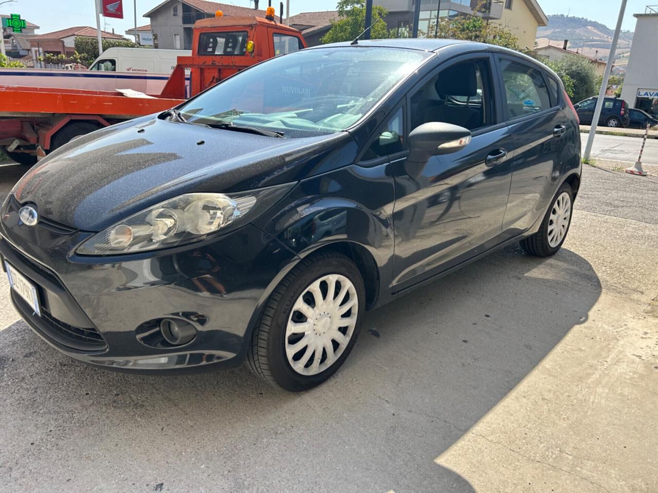 Ford Fiesta 1.4 5 PORTE “IMPIANTO GPL DI SERIE