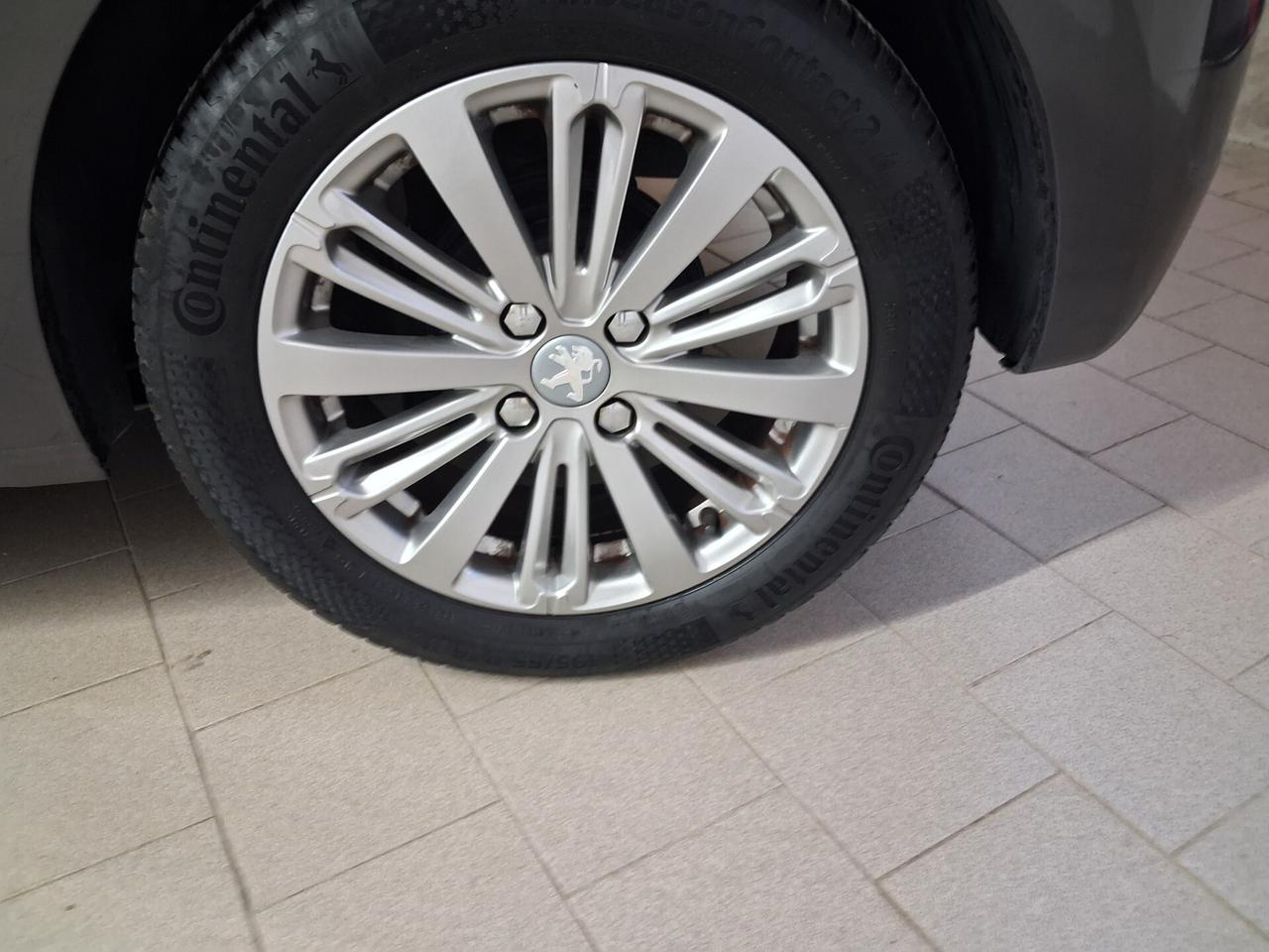 Peugeot 208 PureTech 82 Stop&Start 5 porte Allure