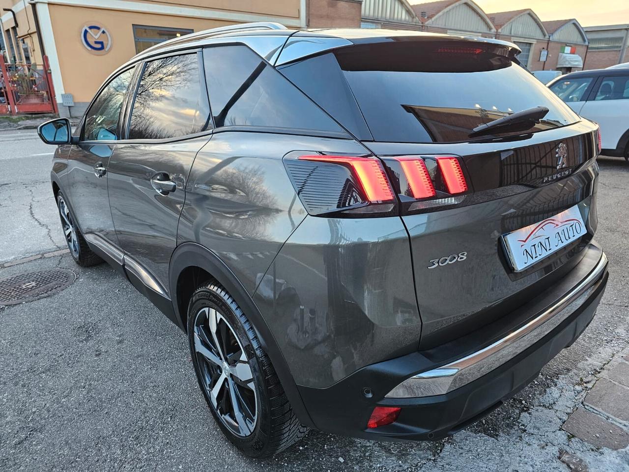 Peugeot 3008 BlueHDi 120cv Allure*S&S*Navi*Led*Euro6*Unipro*