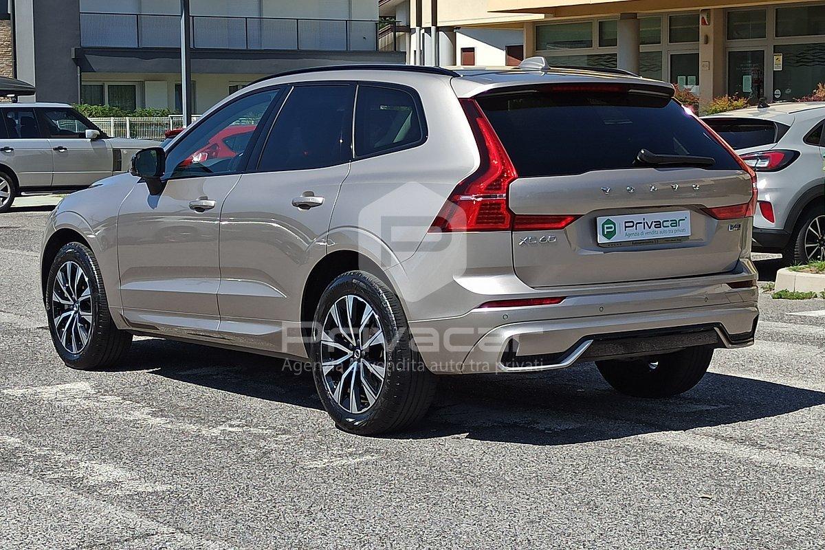 VOLVO XC60 B4 (d) AWD automatico Plus Dark N1