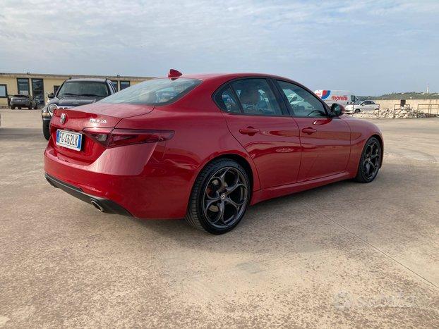 Alfa Romeo 2.2 Turbo Diesel 180Cv AT8 Super