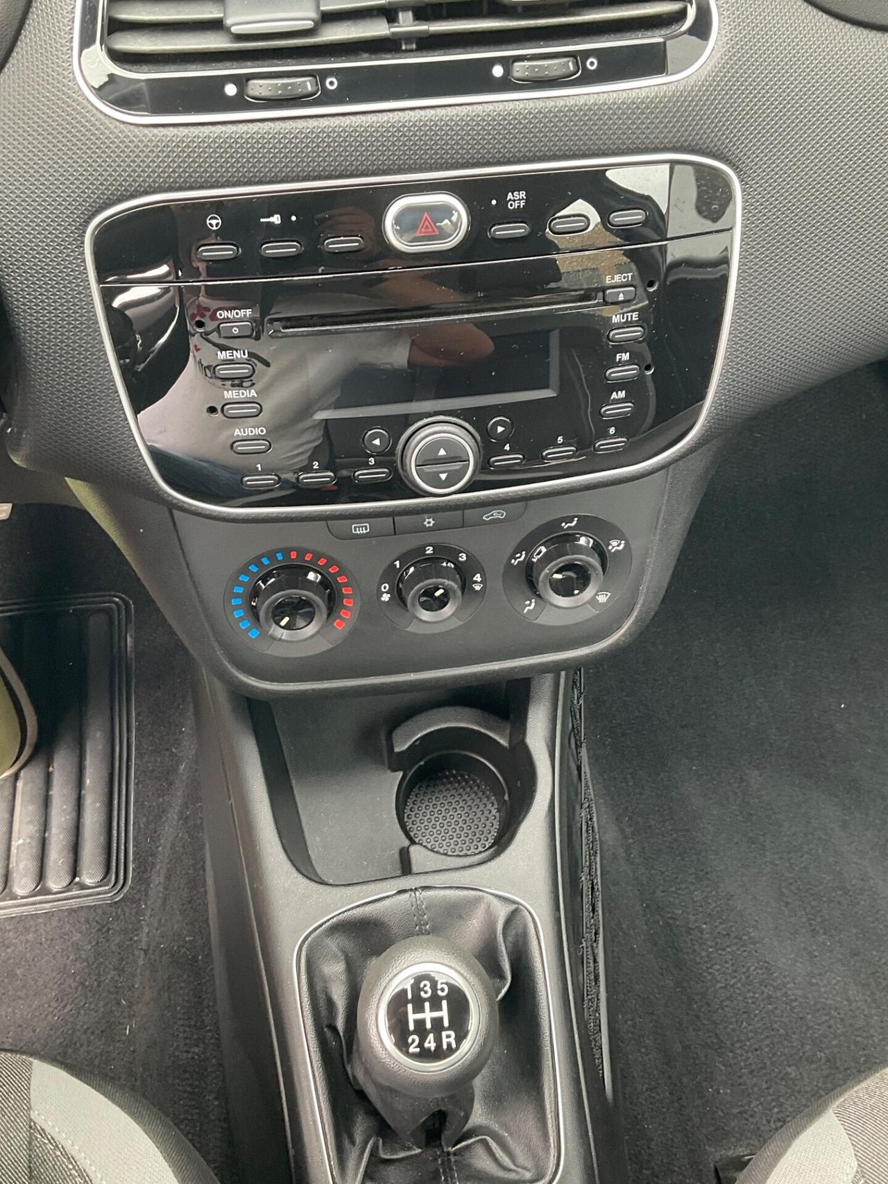 Fiat Punto 1.3 MJT II 75 CV 5 porte Virgin Radio